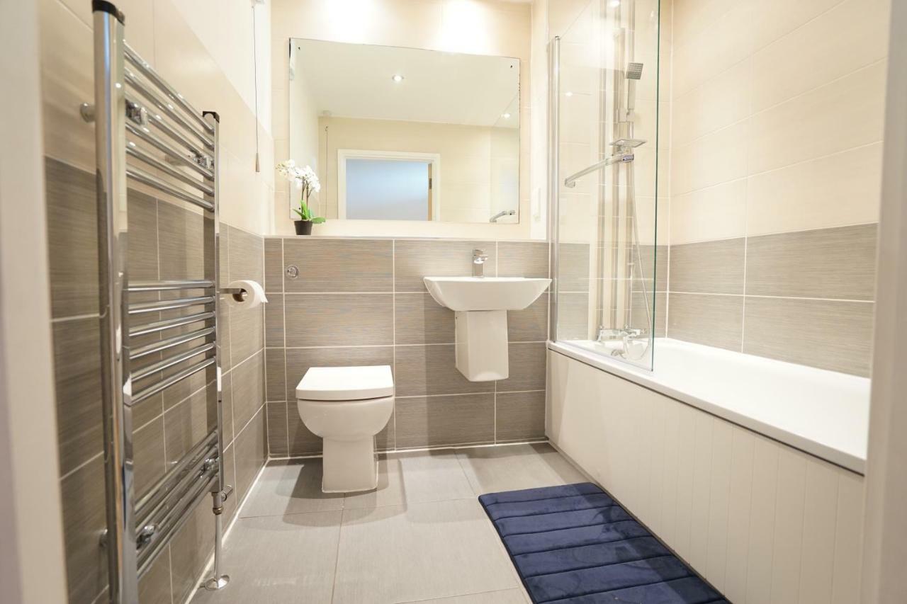 Perfectly Located Stunning Apartment Londres Extérieur photo