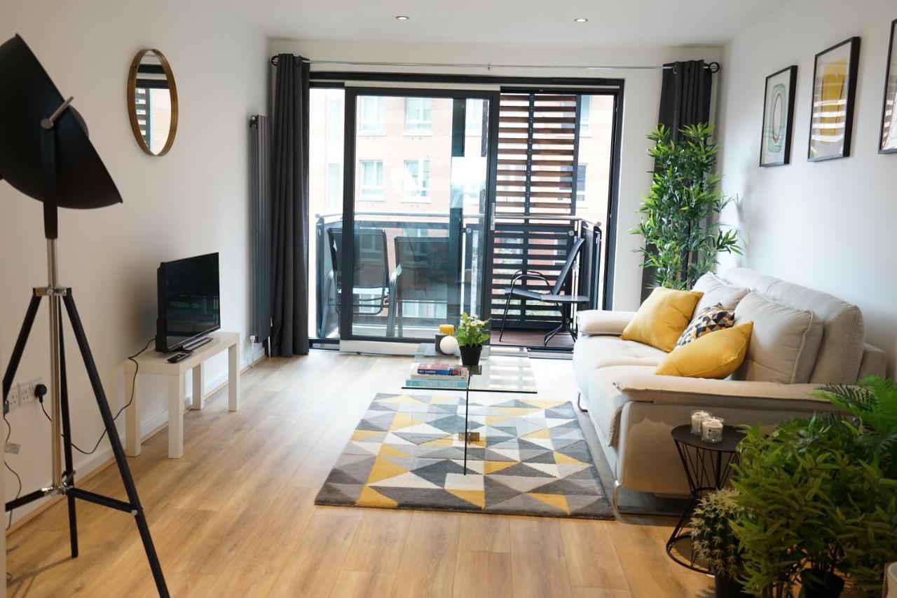 Perfectly Located Stunning Apartment Londres Extérieur photo